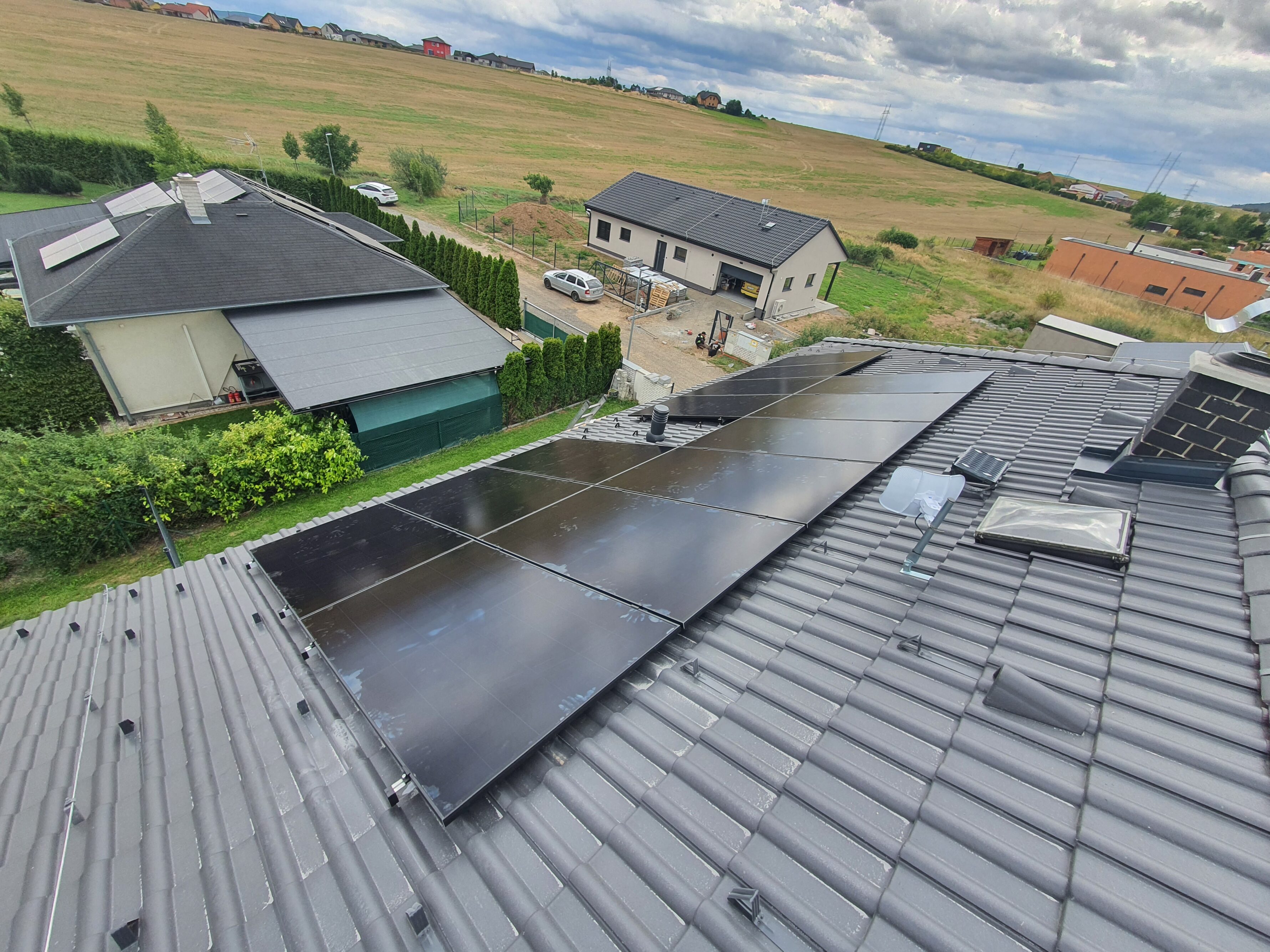 Fotovoltaická elektrárna 10 kWp, baterie 11,6 kWh, Bavoryně