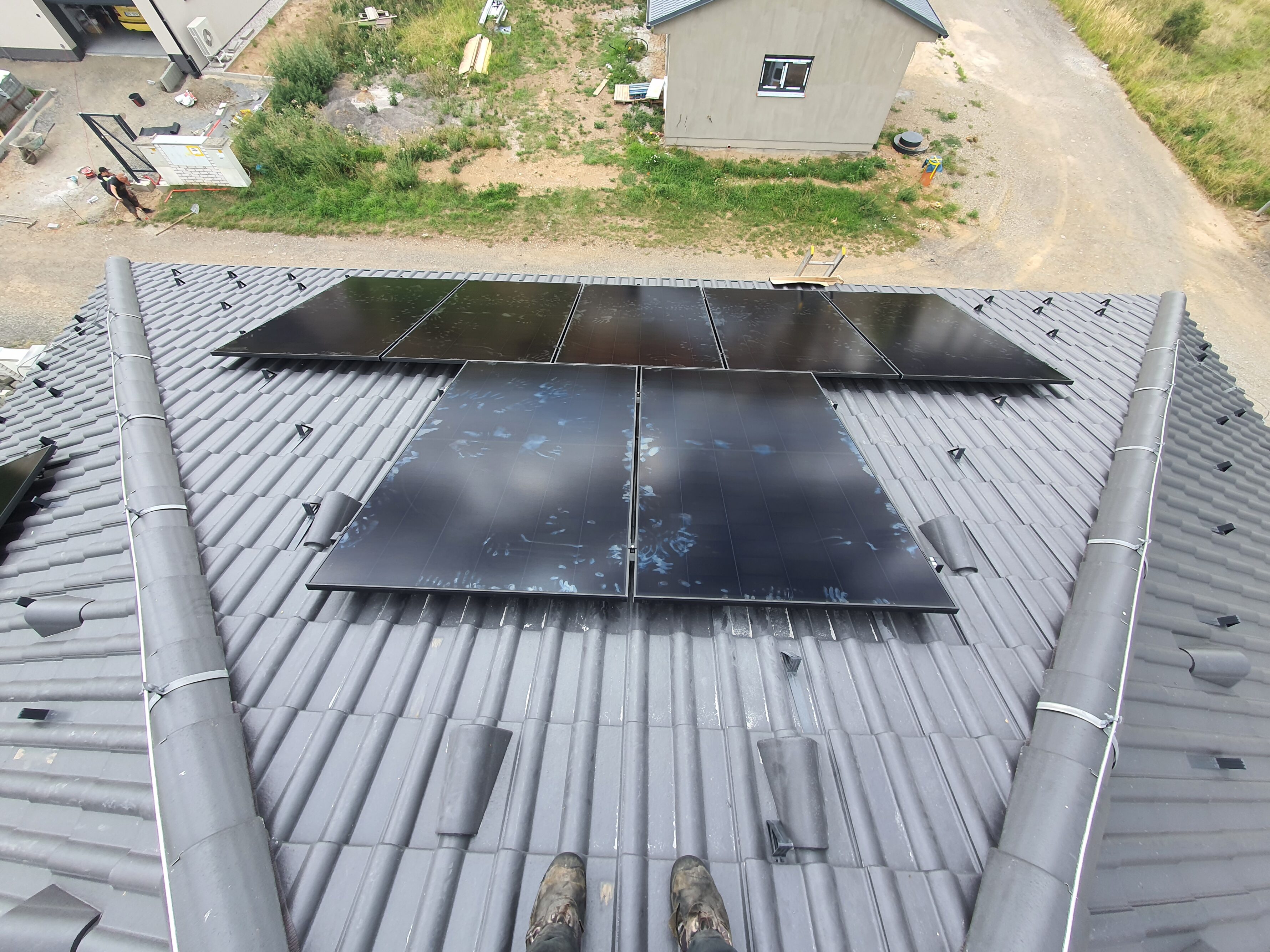 Fotovoltaická elektrárna 10 kWp, baterie 11,6 kWh, Bavoryně