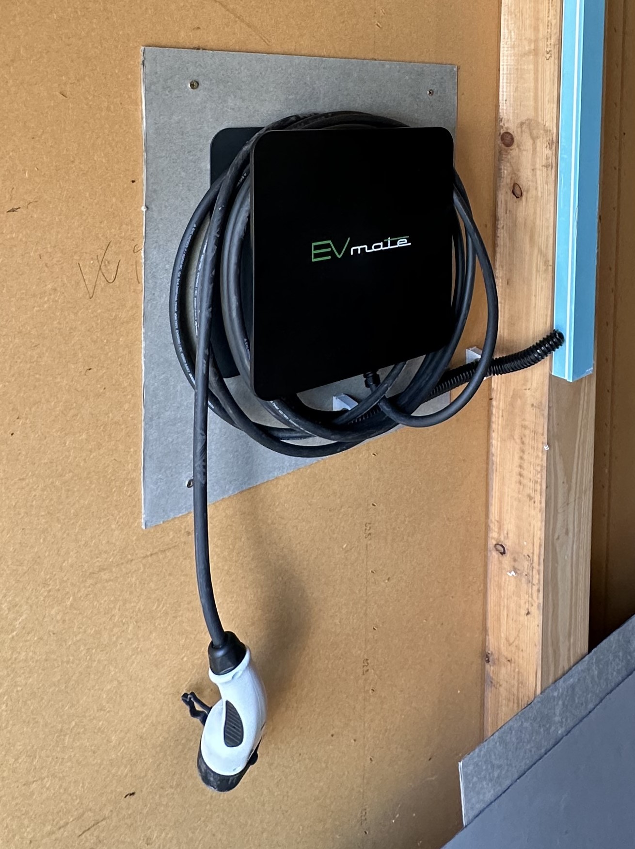 Fotovoltaická elektrárna 6,23 kWp, baterie 7,1 kWh, Habří