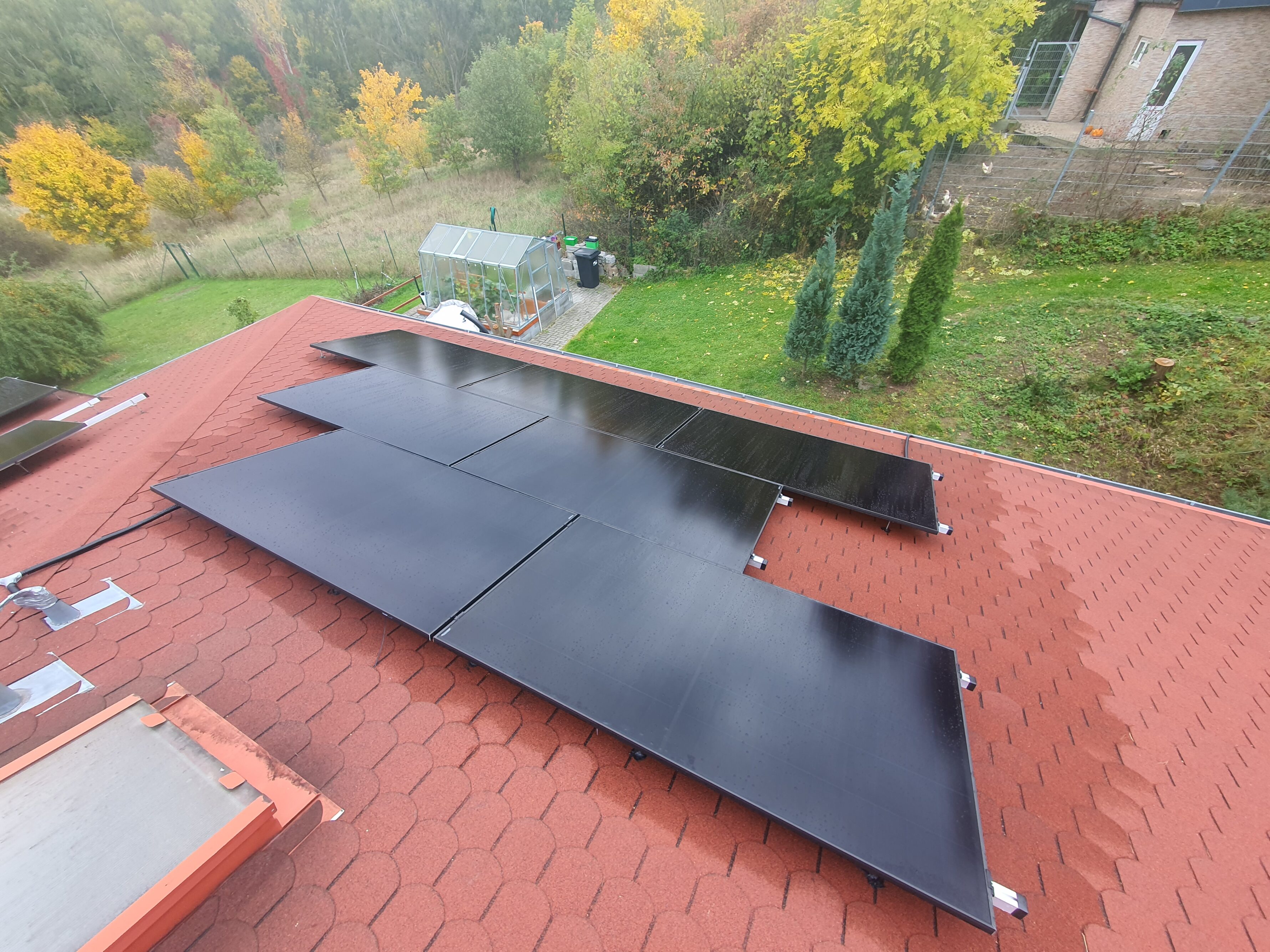 Fotovoltaická elektrárna 10 kWp, baterie 11,6 kWh, Košťany