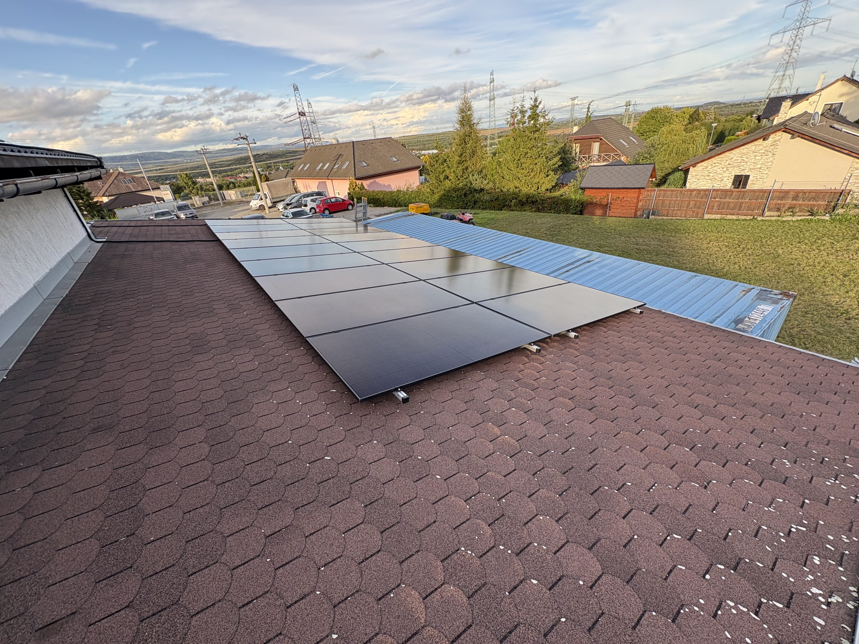 Fotovoltaická elektrárna 27 kWp, baterie 17,4 kWh, Kadaň