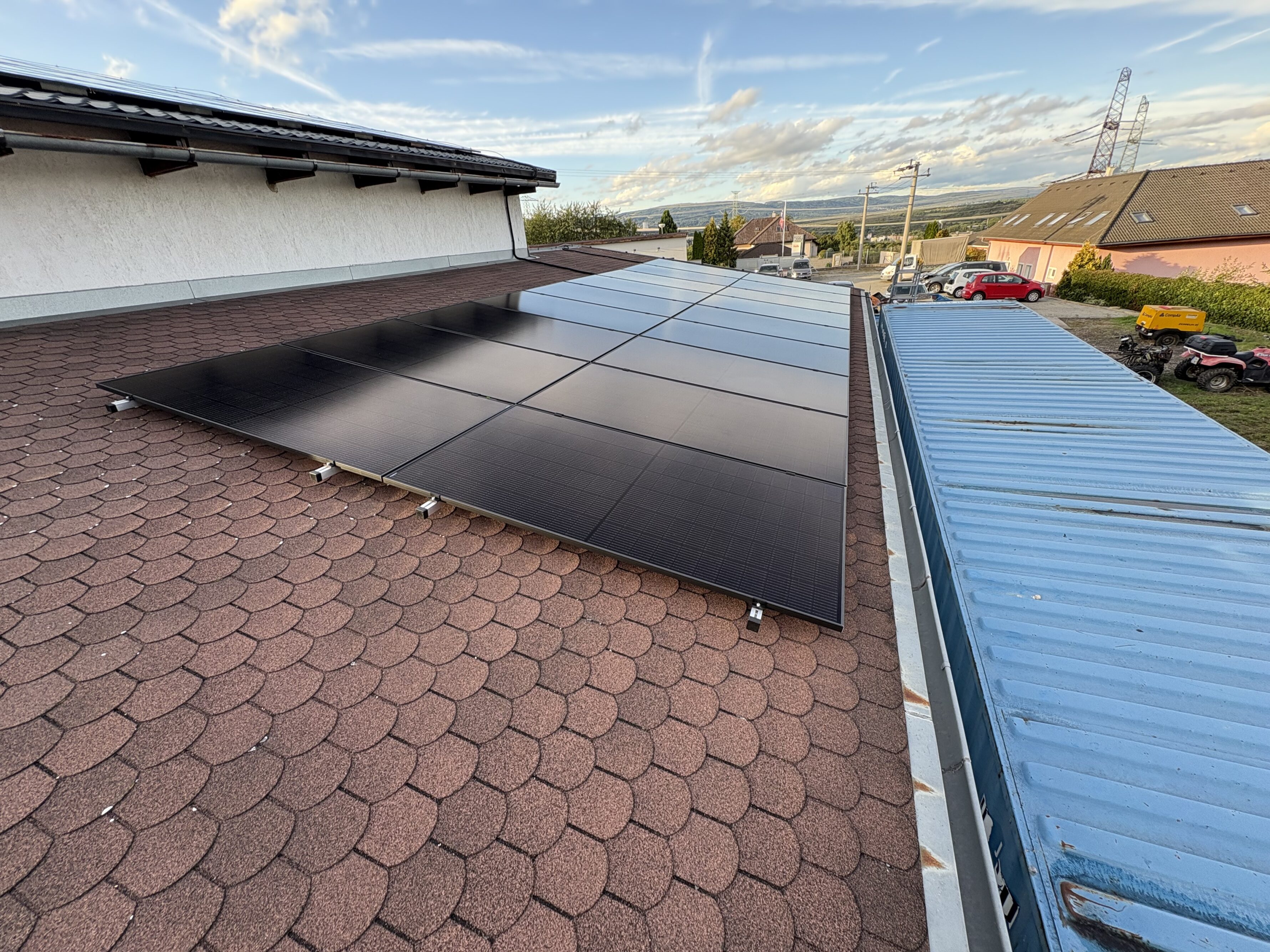 Fotovoltaická elektrárna 27 kWp, baterie 17,4 kWh, Kadaň