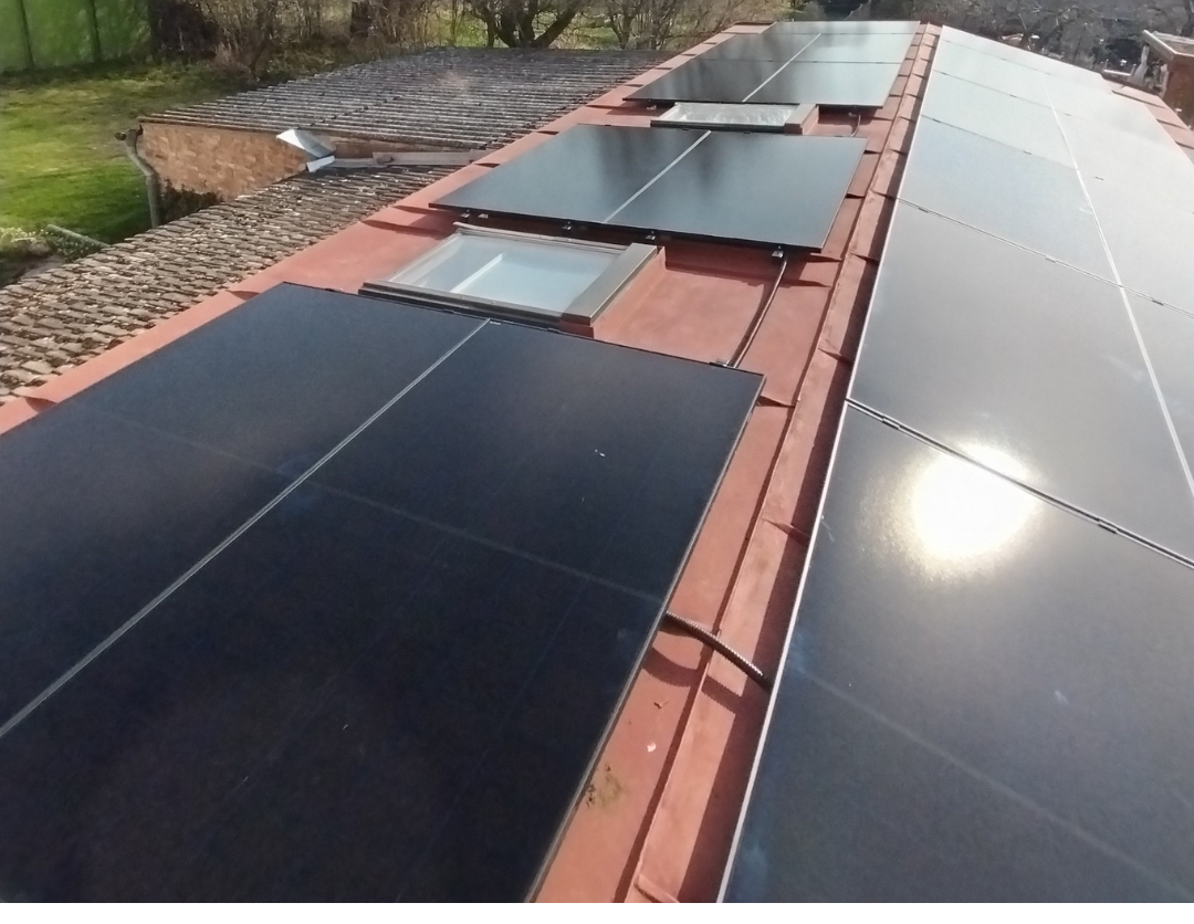 Fotovoltaická elektrárna 10 kWp, baterie 11,6 kWh, Praha
