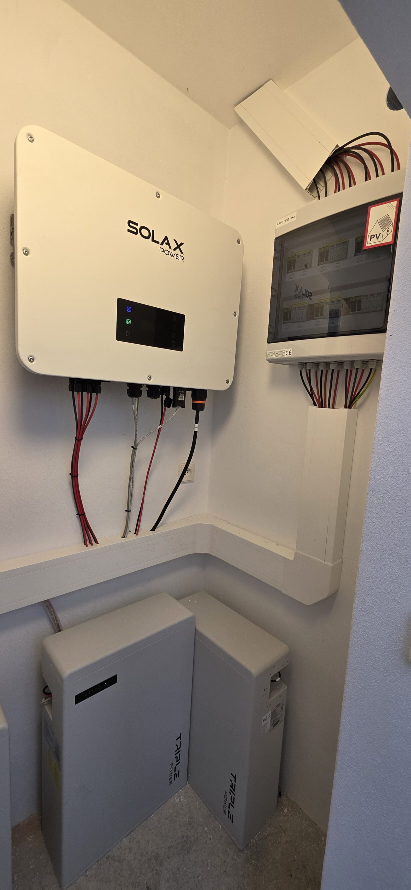 Fotovoltaická elektrárna 38,7 kWp, baterie 29 kWh, Horní Bříza